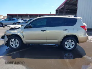 2011 Toyota RAV4 with VIN JTMZF4DV1B5041276, listed as a IAAI auction lot 41589428 with 1 mi miles. Bid and sale history available at carsss.com. Image 14.