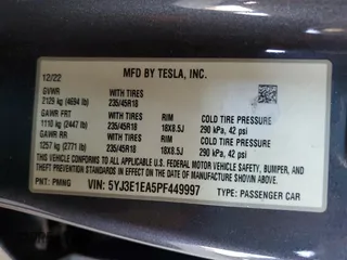2023 Tesla Model 3 z VIN 5YJ3E1EA5PF449997, wystawiony jako Copart lot #63079275 z przebiegiem 29 629 mil mil oraz Nie do naprawy • Non repairable. Historia ofert i sprzedaży dostępna na DreamBid. Obrazek 12.