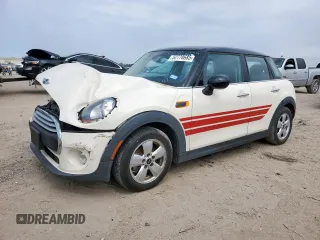 2015 MINI Hardtop 4 Door z VIN WMWXS5C51FT831167, wystawiony jako Copart lot #52778685 z przebiegiem 52 770 mil mil oraz Szkody całkowita. Historia ofert i sprzedaży dostępna na DreamBid. Obrazek 1.