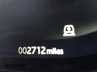 2025 Land Rover Range Rover SE z VIN SALKP9FU1SA280360, wystawiony jako IAAI lot #42067166 z przebiegiem 2 712 mil mil oraz . Historia ofert i sprzedaży dostępna na DreamBid. Obrazek 15.
