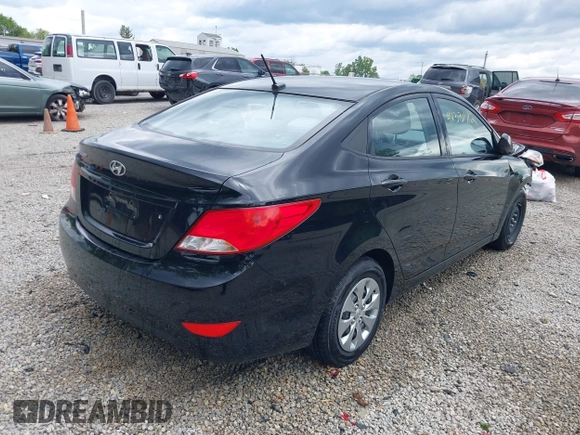 2017 Hyundai Accent SE z VIN KMHCT4AE7HU363918, wystawiony jako IAAI lot #42331712 z przebiegiem 85 123 mil mil oraz . Historia ofert i sprzedaży dostępna na DreamBid. Obrazek 4.