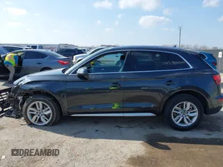 2020 Audi Q5 Premium with VIN WA1ANAFY6L2030406, listed as a IAAI auction lot 41522335 with 98,245 mi miles. Bid and sale history available at carsss.com. Image 14.