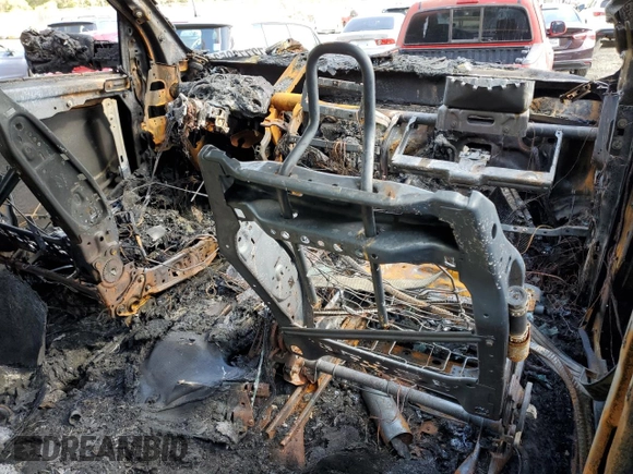 2015 Ram 2500 Big Horn with VIN 3C6UR5DJ1FG685483, listed as a Copart auction lot 39069144 with Not provided miles and Non repairable. Bid and sale history available at DreamBid. Image 8.