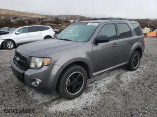 2011 Ford Escape XLT with VIN 1FMCU9DG9BKC10984, listed as a Copart auction lot 44069105 with 129,866 mi miles and Salvage Title. Bid and sale history available at carsss.com. Image 1.