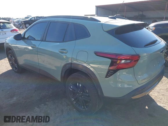 2025 Chevrolet Trax ACTIV with VIN KL77LKEP5SC107857, listed as a IAAI auction lot 41635293 with 5,924 mi miles and . Bid and sale history available at DreamBid. Image 3.
