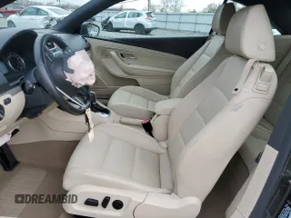 2015 Volkswagen Eos Komfort with VIN WVWBW8AH3FV000399, listed as a Copart auction lot 81398264 with 82,533 mi miles and Salvage Title. Bid and sale history available at DreamBid. Image 7.