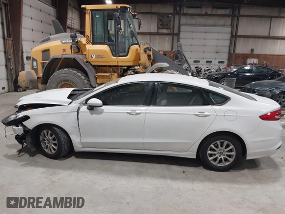 2017 Ford Fusion S with VIN 3FA6P0G78HR160802, listed as a IAAI auction lot 41679436 with 78,143 mi miles. Bid and sale history available at carsss.com. Image 14.