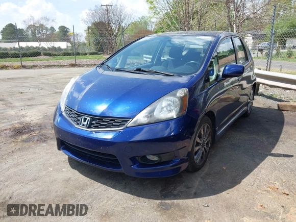 2013 Honda Fit Sport with VIN JHMGE8H57DC067048, listed as a IAAI auction lot 41939330 with 111,368 mi miles. Bid and sale history available at carsss.com. Image 17.