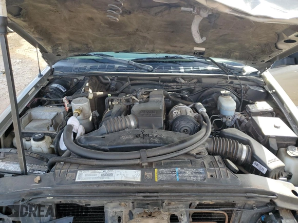2003 GMC Sonoma with VIN 1GTCS19HX38248963, listed as a Copart auction lot 43984555 with 182,713 mi miles and Salvage Title. Bid and sale history available at DreamBid. Image 11.