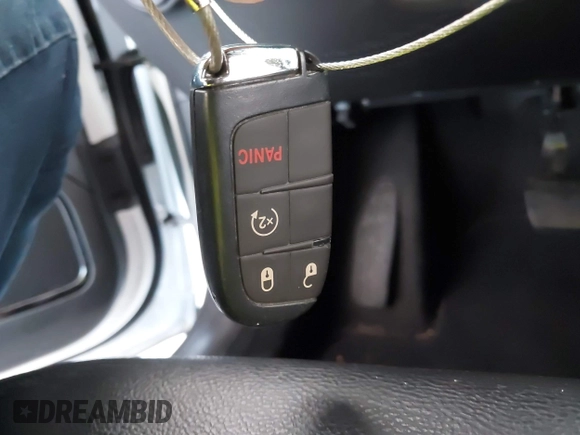 2024 Jeep Compass Limited z VIN 3C4NJDCN6RT597494, wystawiony jako IAAI lot #42538077 z przebiegiem 31 033 mil mil oraz . Historia ofert i sprzedaży dostępna na DreamBid. Obrazek 11.