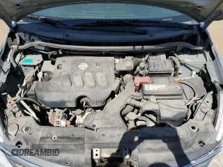 2008 Nissan Versa S z VIN 3N1BC11E08L403235, wystawiony jako Copart lot #57518585 z przebiegiem 104 335 mil mil oraz Szkoda całkowita • Salvage title. Historia ofert i sprzedaży dostępna na DreamBid. Obrazek 11.