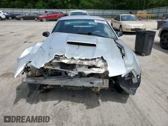 2003 Ford Mustang Standard с VIN 1FAFP40433F330822, выставлен на аукционе Copart как лот 57473325 с пробегом 170 282 миль миль и Списание • Salvage title. История ставок и продаж доступна на DreamBid. Изображение 5.