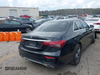 2022 Mercedes-Benz E 350 с VIN W1KZF8DB2NB097137, выставлен на аукционе IAAI как лот 41778662 с пробегом 85 831 миль миль и . История ставок и продаж доступна на DreamBid. Изображение 4.