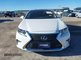 2016 Lexus ES 330 z VIN JTHBK1GG1G2246533, wystawiony jako IAAI lot #41056018 z przebiegiem 66 018 mil mil oraz . Historia ofert i sprzedaży dostępna na DreamBid. Obrazek 12.