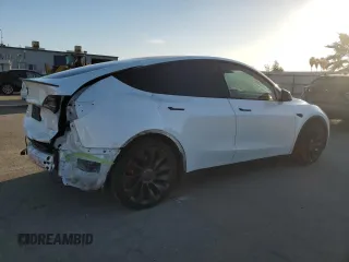 2022 Tesla Model Y Performance with VIN 7SAYGDEF0NF397241, listed as a Copart auction lot 46488005 with 37,422 mi miles and Salvage Title. Bid and sale history available at DreamBid. Image 3.