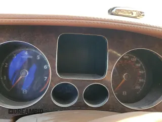 2005 Bentley Continental GT GT z VIN SCBCR63W45C027121, wystawiony jako Copart lot #89028465 z przebiegiem Nie podano mil oraz Czysty tytuł • Clean title. Historia ofert i sprzedaży dostępna na DreamBid. Obrazek 9.