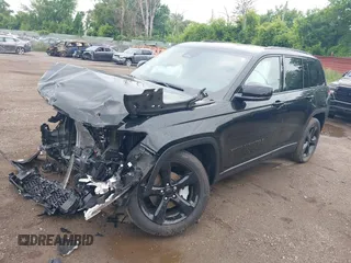 2024 Jeep Grand Cherokee Limited z VIN 1C4RJHBG5RC202647, wystawiony jako IAAI lot #42553301 z przebiegiem 12 121 mil mil oraz . Historia ofert i sprzedaży dostępna na DreamBid. Obrazek 2.