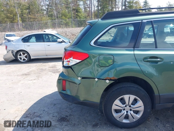 2011 Subaru Outback 2.5i with VIN 4S4BRBAC5B3388343, listed as a IAAI auction lot 41891930 with 216,320 mi miles. Bid and sale history available at carsss.com. Image 6.