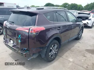 2018 Toyota RAV4 LE с VIN 2T3BFREV9JW850710, выставлен на аукционе IAAI как лот 42261615 с пробегом 69 869 миль миль и . История ставок и продаж доступна на DreamBid. Изображение 4.