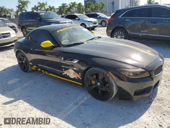 2015 BMW Z4 sDrive28i z VIN WBALL5C58FP557714, wystawiony jako Copart lot #56955565 z przebiegiem 107 962 mil mil oraz Szkoda całkowita • Salvage title. Historia ofert i sprzedaży dostępna na DreamBid. Obrazek 4.