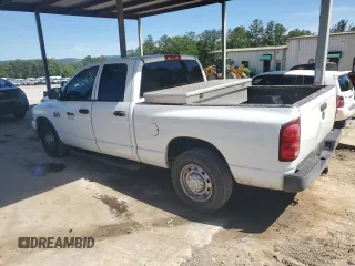 2008 Dodge 2500 ST z VIN 3D7KR28D68G228020, wystawiony jako Copart lot #57880205 z przebiegiem 132 613 mil mil oraz Tytuł czysty. Historia ofert i sprzedaży dostępna na DreamBid. Obrazek 2.