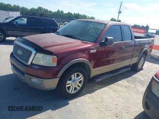 2004 Ford F-150 XL z VIN 1FTPX125X4NB16596, wystawiony jako IAAI lot #42554464 z przebiegiem 199 449 mil mil oraz . Historia ofert i sprzedaży dostępna na DreamBid. Obrazek 2.