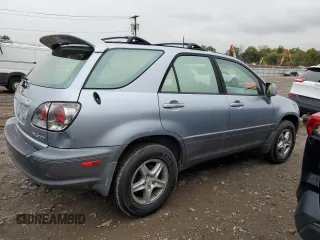 2002 Lexus RX 300 with VIN JTJHF10U720284642, listed as a Copart auction lot 73081784 with 234,820 mi miles and Clean Title. Bid and sale history available at carsss.com. Image 3.