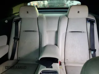2019 Rolls-Royce Dawn z VIN SCA666D58KU115921, wystawiony jako Copart lot #73912984 z przebiegiem Nie podano mil oraz Szkody całkowita. Historia ofert i sprzedaży dostępna na DreamBid. Obrazek 10.