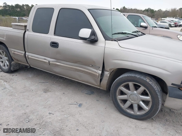 2000 Chevrolet Silverado 1500 LS with VIN 2GCEC19T1Y1250072, listed as a IAAI auction lot 41281039 with 263,179 mi miles. Bid and sale history available at carsss.com. Image 6.