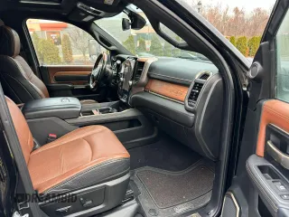 2022 Ram 3500 Longhorn with VIN 3C63RRNL4NG115320, listed as a Copart auction lot 84407954 with 209,475 mi miles and Clean Title. Bid and sale history available at carsss.com. Image 7.
