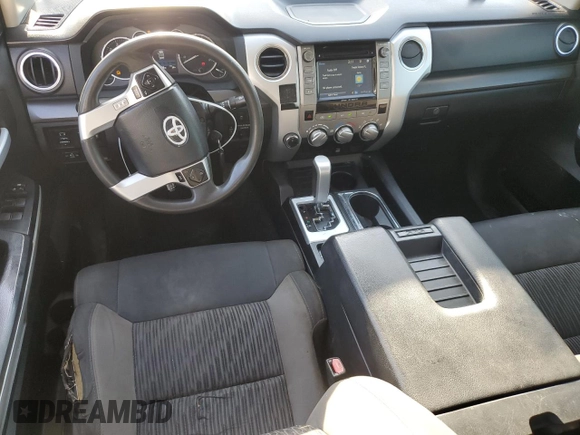 2017 Toyota Tundra SR z VIN 5TFUW5F14HX664169, wystawiony jako Copart lot #57397385 z przebiegiem 242 806 mil mil oraz Czysty tytuł • Clean title. Historia ofert i sprzedaży dostępna na DreamBid. Obrazek 8.