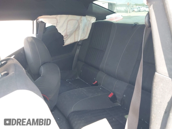 2014 Chevrolet Camaro LS z VIN 2G1FA1E32E9126043, wystawiony jako IAAI lot #42253189 z przebiegiem 104 457 mil mil oraz . Historia ofert i sprzedaży dostępna na DreamBid. Obrazek 8.