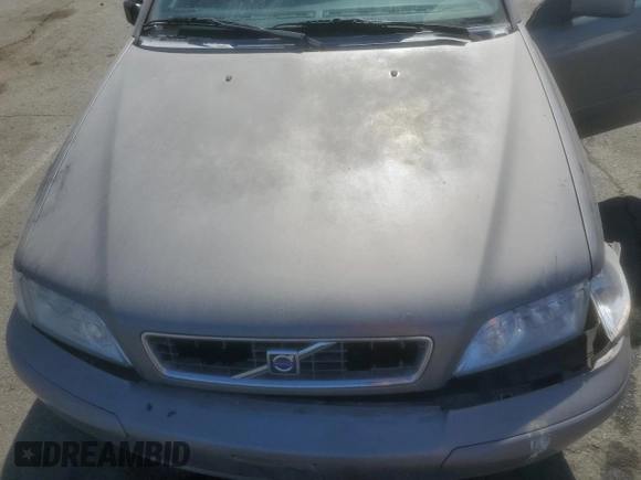 2004 Volvo V40 z VIN YV1VW27564F038086, wystawiony jako Copart lot #69464094 z przebiegiem 223 544 mil mil oraz Czysty tytuł • Clean title. Historia ofert i sprzedaży dostępna na DreamBid. Obrazek 11.