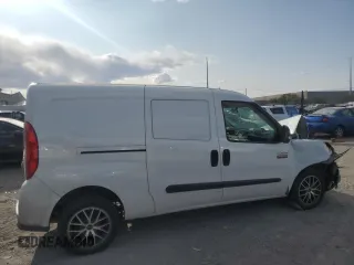 2022 Ram ProMaster City Cargo Tradesman with VIN ZFBHRFAB6N6W62992, listed as a Copart auction lot 51525895 with 111,144 mi miles and Salvage title. Bid and sale history available at DreamBid. Image 3.