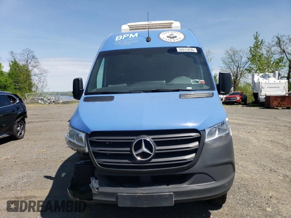 2022 Mercedes-Benz Sprinter with VIN W1Y8EB3Y6NT093478, listed as a Copart auction lot 55573435 with 54,663 mi miles and Salvage Title. Bid and sale history available at DreamBid. Image 5.