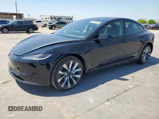2024 Tesla Model 3 z VIN 5YJ3E1EA6RF761197, wystawiony jako Copart lot #52714045 z przebiegiem 6 884 mil mil oraz Szkoda całkowita • Salvage title. Historia ofert i sprzedaży dostępna na DreamBid. Obrazek 1.
