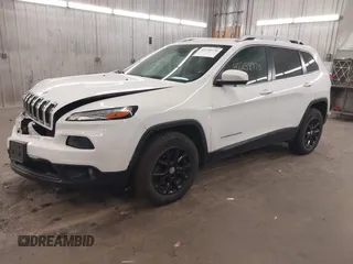 2016 Jeep Cherokee Latitude с VIN 1C4PJMCS8GW199290, выставлен на аукционе IAAI как лот 42258970 с пробегом 184 698 миль миль и . История ставок и продаж доступна на DreamBid. Изображение 18.