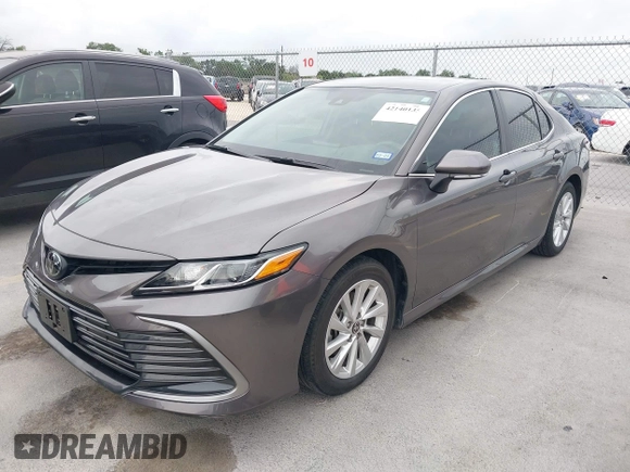 2023 Toyota Camry LE z VIN 4T1R11AK1PU169839, wystawiony jako IAAI lot #42140135 z przebiegiem 10 808 mil mil oraz . Historia ofert i sprzedaży dostępna na DreamBid. Obrazek 17.