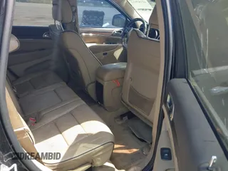2015 Jeep Grand Cherokee Overland with VIN 1C4RJFCT9FC859740, listed as a IAAI auction lot 42187933 with 231,481 mi miles. Bid and sale history available at carsss.com. Image 8.