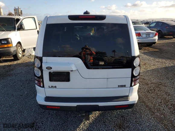 2016 Land Rover LR4 HSE with VIN SALAG2V62GA798409, listed as a Copart auction lot 47644635 with NaN miles and Clean Title. Bid and sale history available at carsss.com. Image 6.