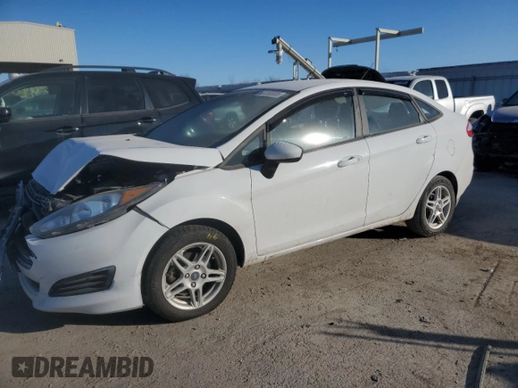 2019 Ford Fiesta SE with VIN 3FADP4BJ3KM132377, listed as a Copart auction lot 89358005 with 40,042 mi miles and Salvage Title. Bid and sale history available at carsss.com. Image 1.