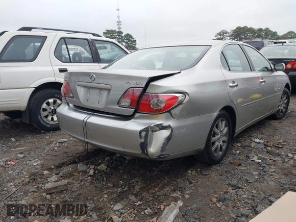 2003 Lexus ES 300 with VIN JTHBF30G236001527, listed as a IAAI auction lot 41474225 with 220,100 mi miles and . Bid and sale history available at DreamBid. Image 4.