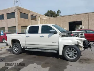 2014 GMC Sierra 1500 Denali z VIN 3GTU2WEJ3EG551266, wystawiony jako IAAI lot #41631624 z przebiegiem 120 214 mil mil oraz . Historia ofert i sprzedaży dostępna na DreamBid. Obrazek 14.