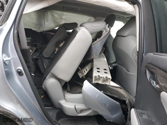 2022 Toyota Highlander Platinum with VIN 5TDFZRBH2NS219473, listed as a Copart auction lot 84596864 with 19,557 mi miles and Salvage Title. Bid and sale history available at carsss.com. Image 11.