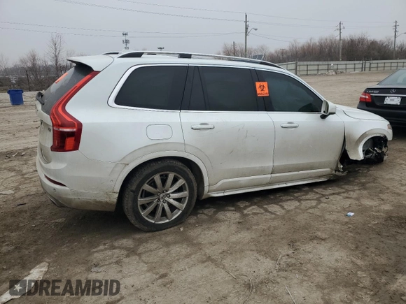 2017 Volvo XC90 Momentum with VIN YV4A22PK5H1132580, listed as a Copart auction lot 45276535 with Not Provided miles and Salvage Title. Bid and sale history available at carsss.com. Image 3.