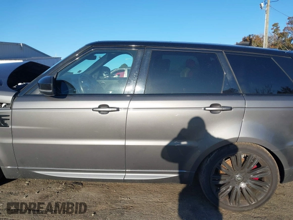 2019 Land Rover Range Rover Sport Dynamic with VIN SALWR2RE3KA838717, listed as a IAAI auction lot 41854857 with 57,318 mi miles. Bid and sale history available at carsss.com. Image 14.