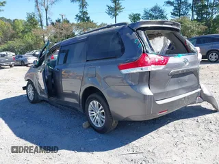 2011 Toyota Sienna XLE AAS with VIN 5TDYK3DC8BS092705, listed as a IAAI auction lot 40547263 with Not provided miles and . Bid and sale history available at DreamBid. Image 3.