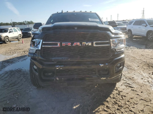 2022 Ram 2500 Tradesman with VIN 3C6UR5HJ9NG423994, listed as a Copart auction lot 82909224 with 7,868 mi miles and Salvage Title. Bid and sale history available at carsss.com. Image 5.