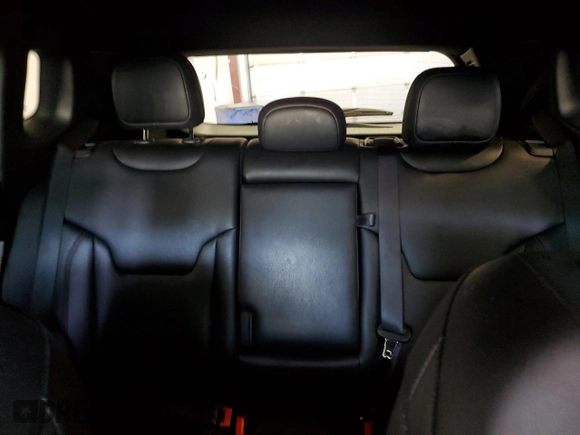 2024 Jeep Compass Limited z VIN 3C4NJDCN0RT125405, wystawiony jako Copart lot #60204955 z przebiegiem 34 041 mil mil oraz Czysty tytuł • Clean title. Historia ofert i sprzedaży dostępna na DreamBid. Obrazek 10.
