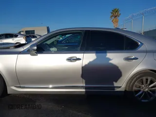 2014 Lexus LS 460 with VIN JTHBL5EF2E5132342, listed as a IAAI auction lot 41824998 with 75,301 mi miles and . Bid and sale history available at DreamBid. Image 14.